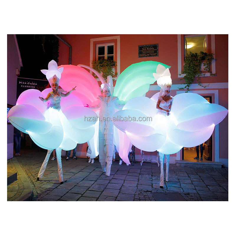 Fancy White Inflatable Flower  - огляд і ціна Decor Lighting The Parade